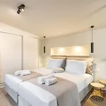 Seadream Villas
